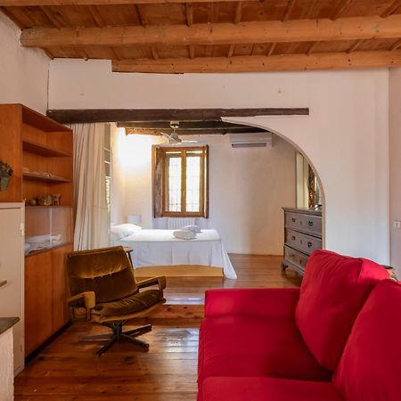 Navigli, Caratteristico Appartamento Milanese Eksteriør billede